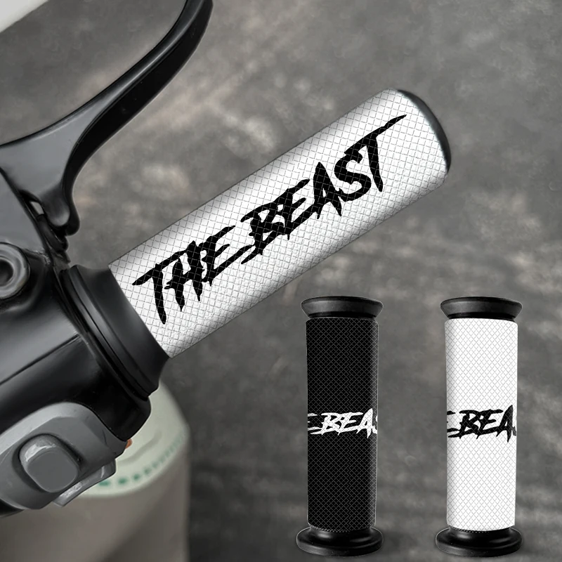 2 шт., наклейки для ручек мотоцикла Beast, водонепроницаемые и противоскользящие наклейки с ромбовидным узором для модифицированных электрических велосипедов и скутеров
2 шт., наклейки для ручек мотоцикла Beast, водонепроницаемые и противоскользящие наклейки с ромбовидным узором для модифицированных электрических велосипедов и скутеров