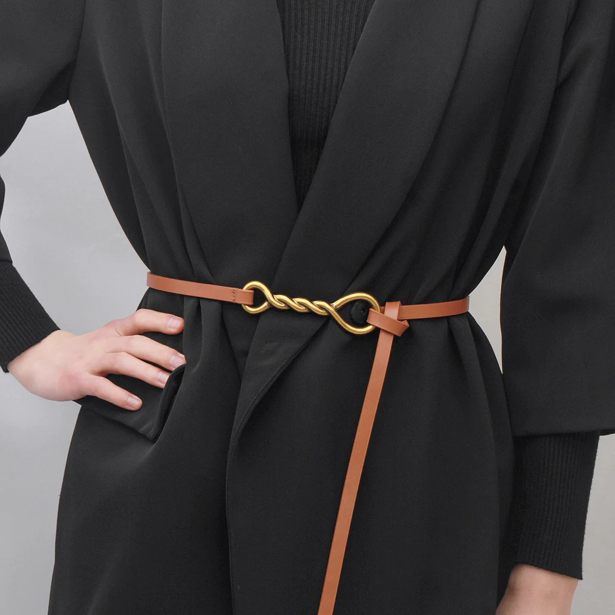 Женский ремень на талию, тонкий ремень для леди, девушек, брюк, джинсов, платьев, ремень с пряжкой из сплава, регулируемый пояс
Женский ремень на талию, тонкий ремень для леди, девушек, брюк, джинсов, платьев, ремень с пряжкой из сплава, регулируемый пояс