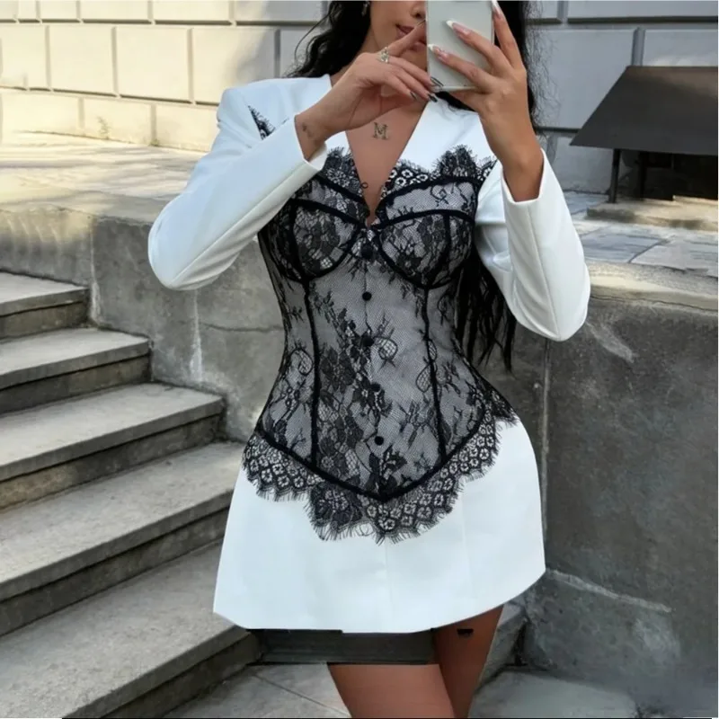 Autumn fashion women's clothing, new V-neck slim-fit lace contrasting color splicing hip-wrapped short dress dress
Autumn fashion women's clothing, new V-neck slim-fit lace contrasting color splicing hip-wrapped short dress dress