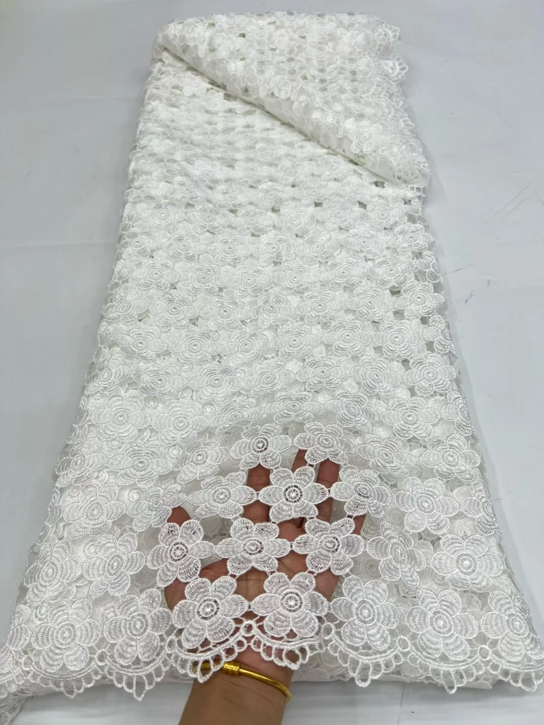 African Guipure Cord Lace Fabric 2026 High Quality 5 Yards Nigerian Water Soluble Lace Fabric For Women Wedding Party Dresses
African Guipure Cord Lace Fabric 2026 High Quality 5 Yards Nigerian Water Soluble Lace Fabric For Women Wedding Party Dresses