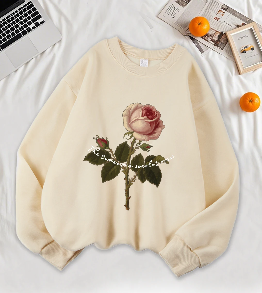 Женские толстовки с дизайном The Timeworn Scarlet Roses Y2K, флисовые пуловеры с круглым вырезом, повседневные топы, уличная одежда, одежда в стиле хип-хоп
Женские толстовки с дизайном The Timeworn Scarlet Roses Y2K, флисовые пуловеры с круглым вырезом, повседневные топы, уличная одежда, одежда в стиле хип-хоп