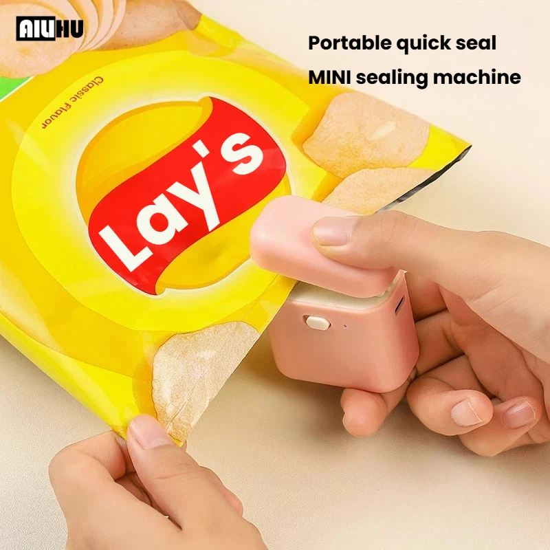 Rechargeable Mini Bag Sealer Portable Heat Sealing Machine for Plastic Bags Kitchen Gadget USB Rechargeable Built-in Battery
Rechargeable Mini Bag Sealer Portable Heat Sealing Machine for Plastic Bags Kitchen Gadget USB Rechargeable Built-in Battery