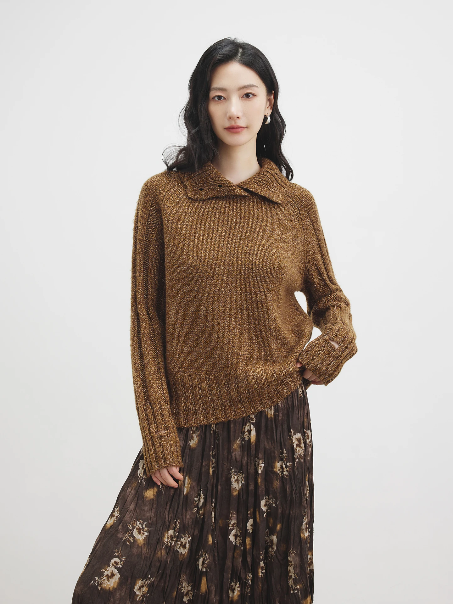 Женский шерстяной вязаный свитер Annata с высоким воротом, кофейного цвета, теплый, осенне-зимний, прямого кроя, стандартный размер, длинный рукав
Женский шерстяной вязаный свитер Annata с высоким воротом, кофейного цвета, теплый, осенне-зимний, прямого кроя, стандартный размер, длинный рукав