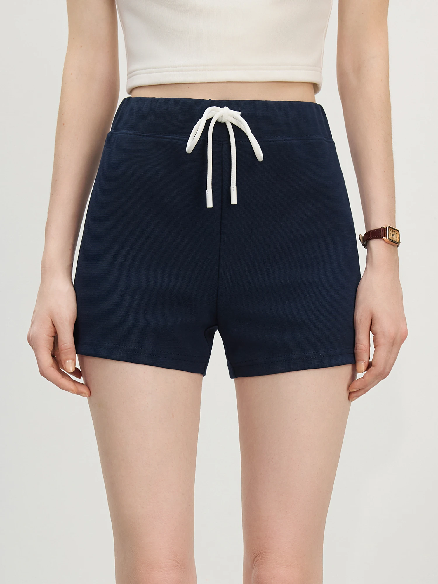 FSLE Athflow Sports Style Knitted Shorts For Women Summer 2025 New Arrival Tight Casual Versatile Pants Navy Blue 25FS12700
FSLE Athflow Sports Style Knitted Shorts For Women Summer 2025 New Arrival Tight Casual Versatile Pants Navy Blue 25FS12700