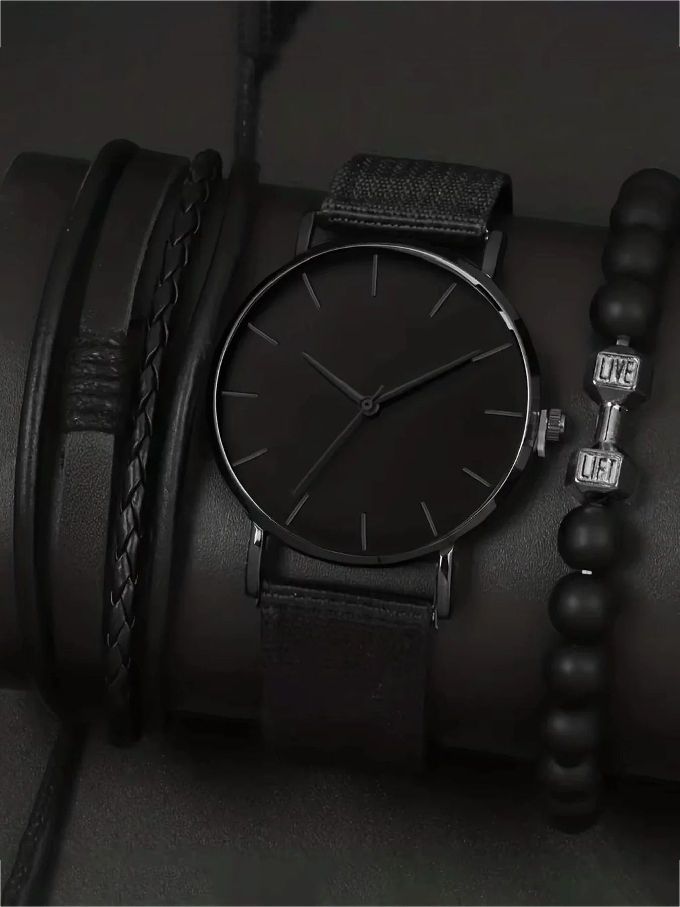 3-piece watch set, men's exquisite versatile watch, fashionable quartz watch, simple temperament watch set
3-piece watch set, men's exquisite versatile watch, fashionable quartz watch, simple temperament watch set