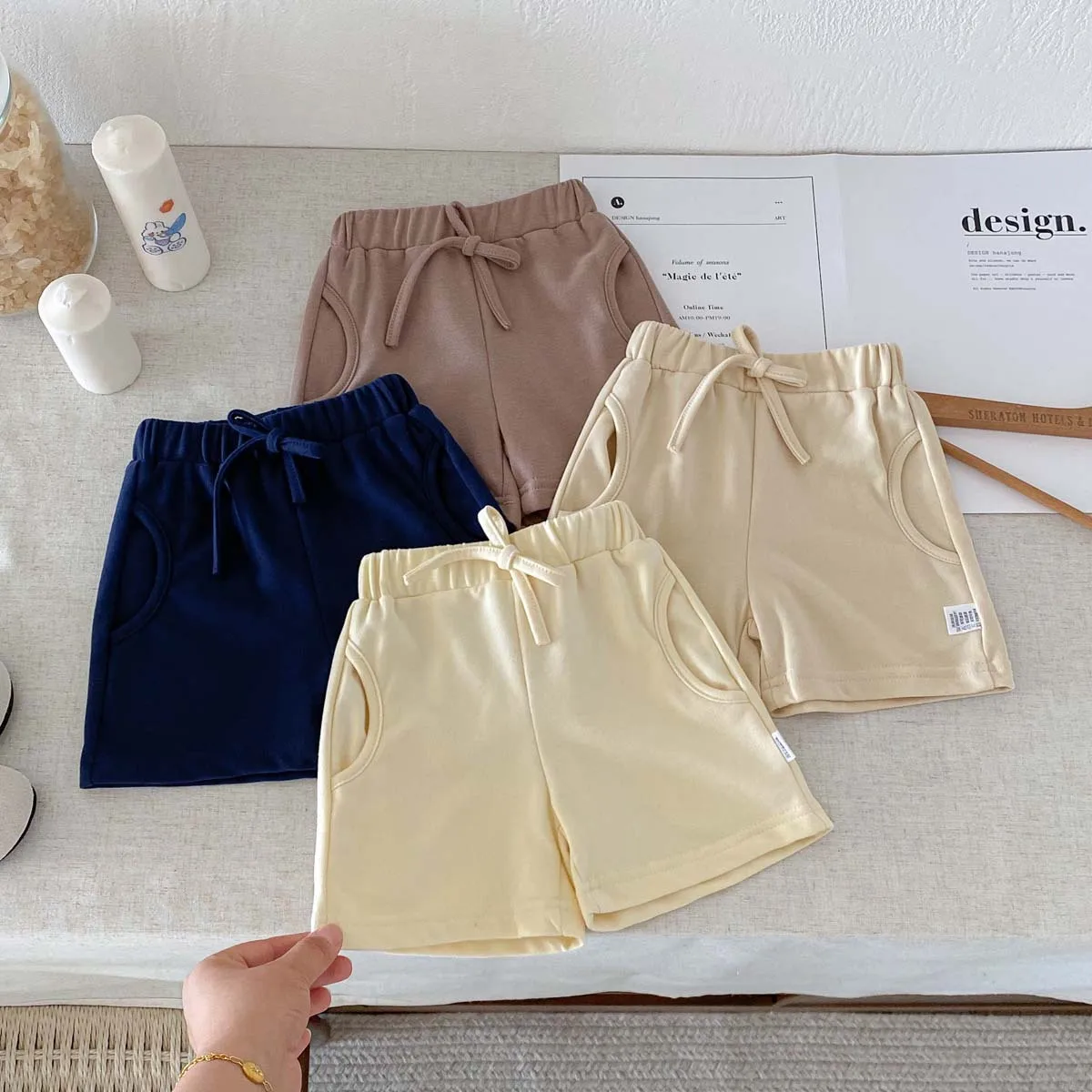Children's Summer New Casual Shorts for Infants and Young Children Solid Color High Waisted Loose Pocket Pants for Boys Girls
Children's Summer New Casual Shorts for Infants and Young Children Solid Color High Waisted Loose Pocket Pants for Boys Girls