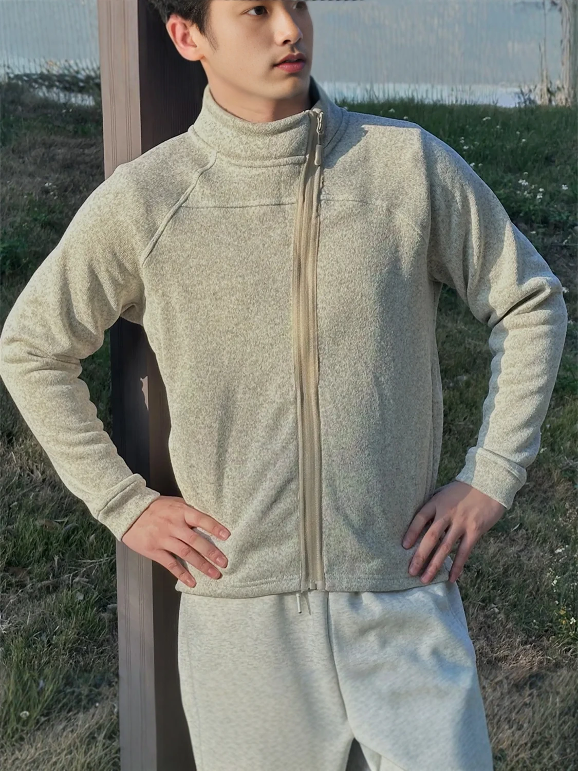 Мужской осенне-зимний жаропрочный кардиган на молнии с подкладкой Thiened Fce, повседневный спортивный кардиган на открытом воздухе, длинный воротник-стойка Sve irt
Мужской осенне-зимний жаропрочный кардиган на молнии с подкладкой Thiened Fce, повседневный спортивный кардиган на открытом воздухе, длинный воротник-стойка Sve irt