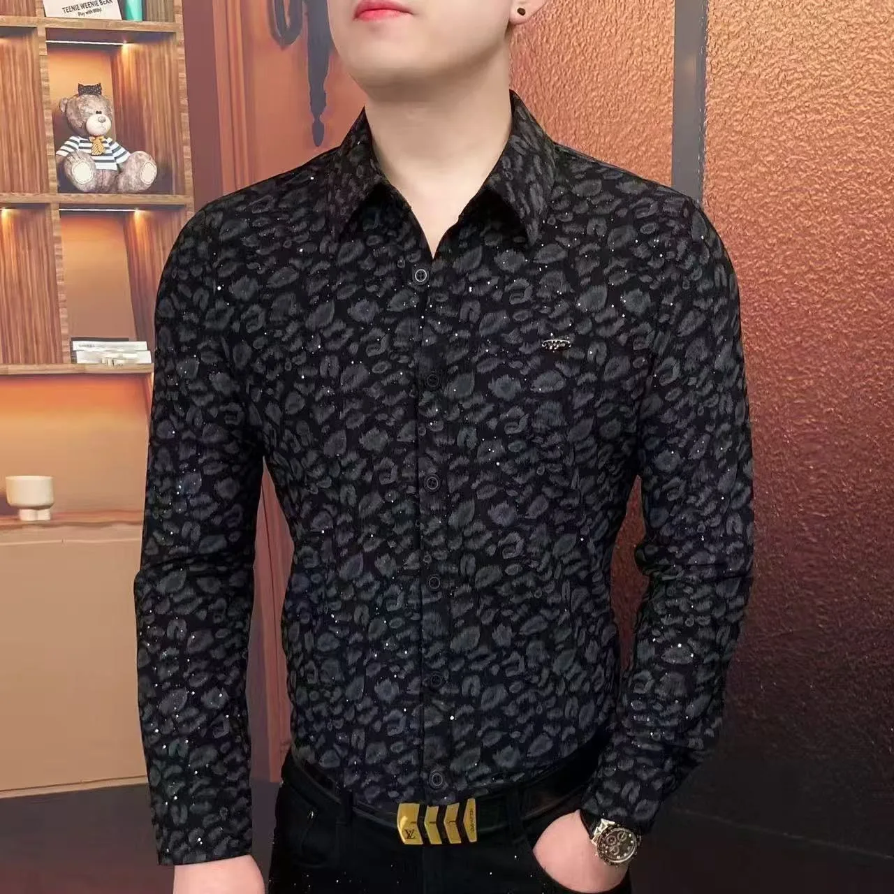 Fashionable Slim Fit Long Sleeve Shirt Men's Spring Summer New Style Casual Luxury Print Business Casual Polyester Fiber Shirt
Fashionable Slim Fit Long Sleeve Shirt Men's Spring Summer New Style Casual Luxury Print Business Casual Polyester Fiber Shirt