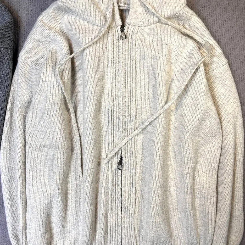 Women's Cashmere Grey Hooded Zipper Sweater Loose Korean Style Top Coat Lazy Fashionable Knitwear
Women's Cashmere Grey Hooded Zipper Sweater Loose Korean Style Top Coat Lazy Fashionable Knitwear