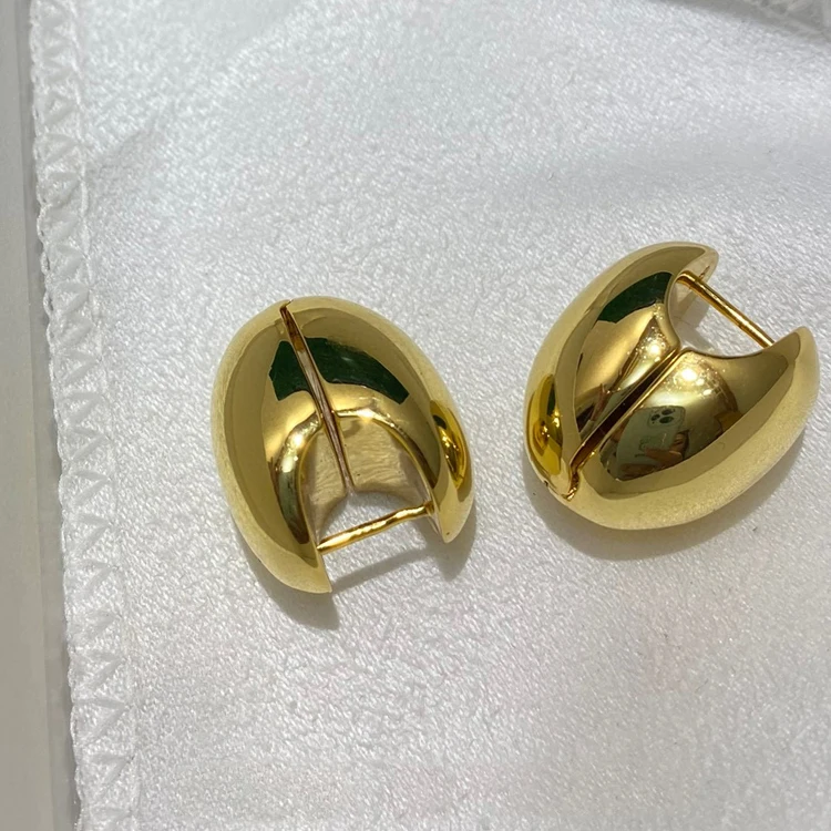 New Europe Fashion Designer Brand Gold Oval Smooth Earrings Luxury Jewelry Women Party Trend
New Europe Fashion Designer Brand Gold Oval Smooth Earrings Luxury Jewelry Women Party Trend