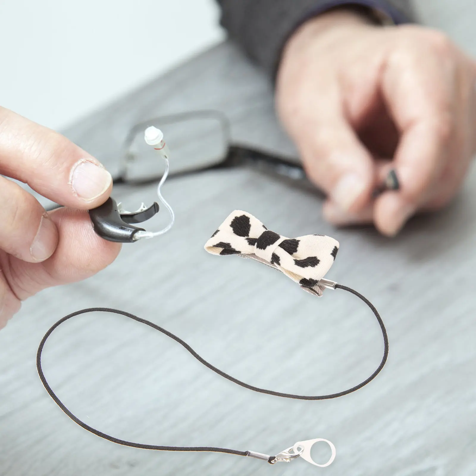 Anti-Lost Hearing Aid Lanyard Portable Durable Cloth Rope Clip Holder for Children Seniors Hearing-Aid Accessories
Anti-Lost Hearing Aid Lanyard Portable Durable Cloth Rope Clip Holder for Children Seniors Hearing-Aid Accessories