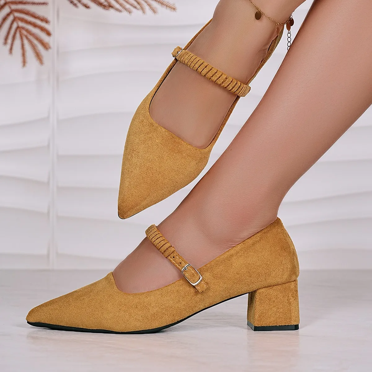 Винтажные женские туфли Мэри Джейн на высоком каблуке, модные весенние туфли с острым носком, 2026, туфли-лодочки на высоком каблуке для свадебной вечеринки
Винтажные женские туфли Мэри Джейн на высоком каблуке, модные весенние туфли с острым носком, 2026, туфли-лодочки на высоком каблуке для свадебной вечеринки