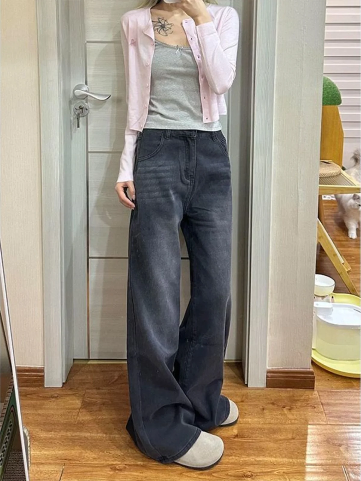 High Waist Wide Leg Jeans Women's Loose Long Pants Draping Black Grey Straight Cut Slimming Hip Covering American Style Jeans
High Waist Wide Leg Jeans Women's Loose Long Pants Draping Black Grey Straight Cut Slimming Hip Covering American Style Jeans