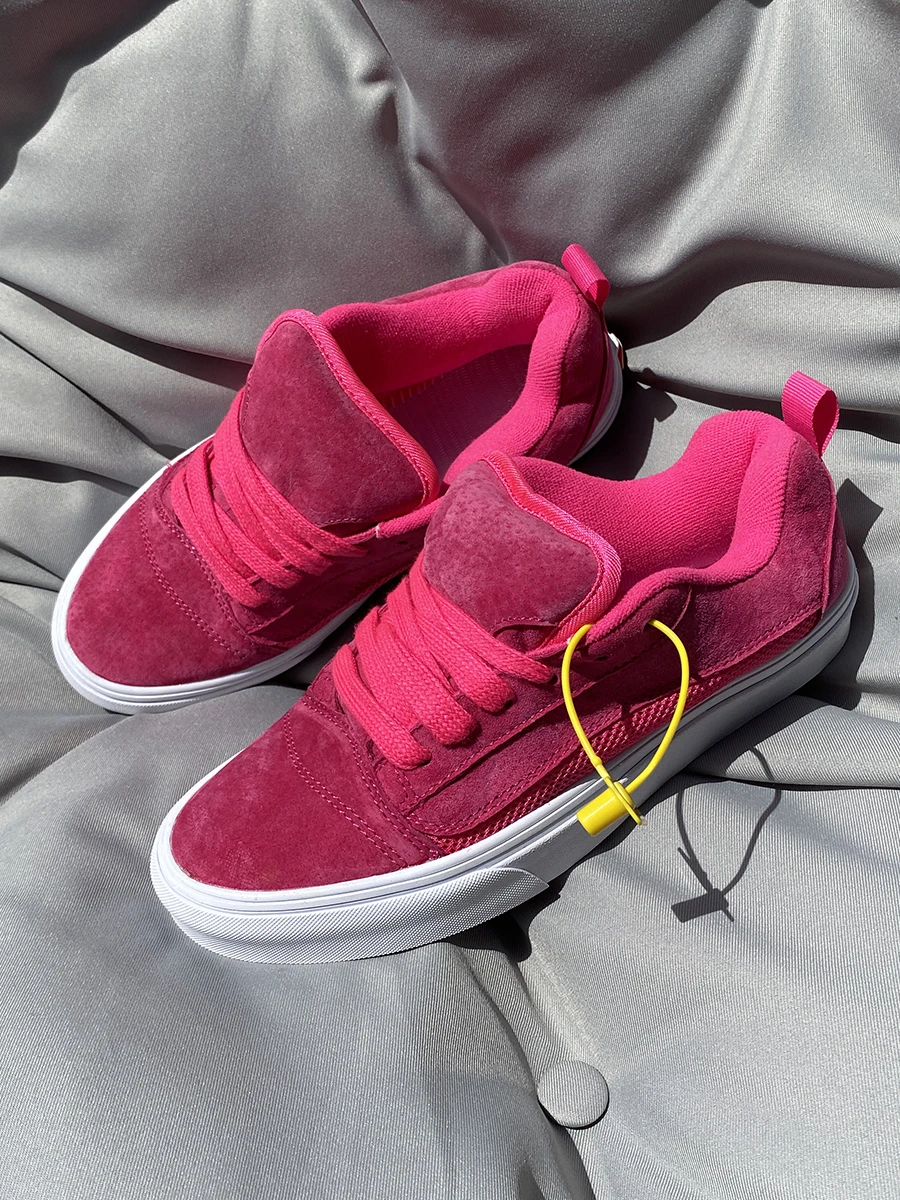 Men's Thick Sole Round Bread Shoes 2025 Street Sports Casual Shoes Fashion Women's Running Shoes Size Is Fits Smaller Than Usual
Men's Thick Sole Round Bread Shoes 2025 Street Sports Casual Shoes Fashion Women's Running Shoes Size Is Fits Smaller Than Usual