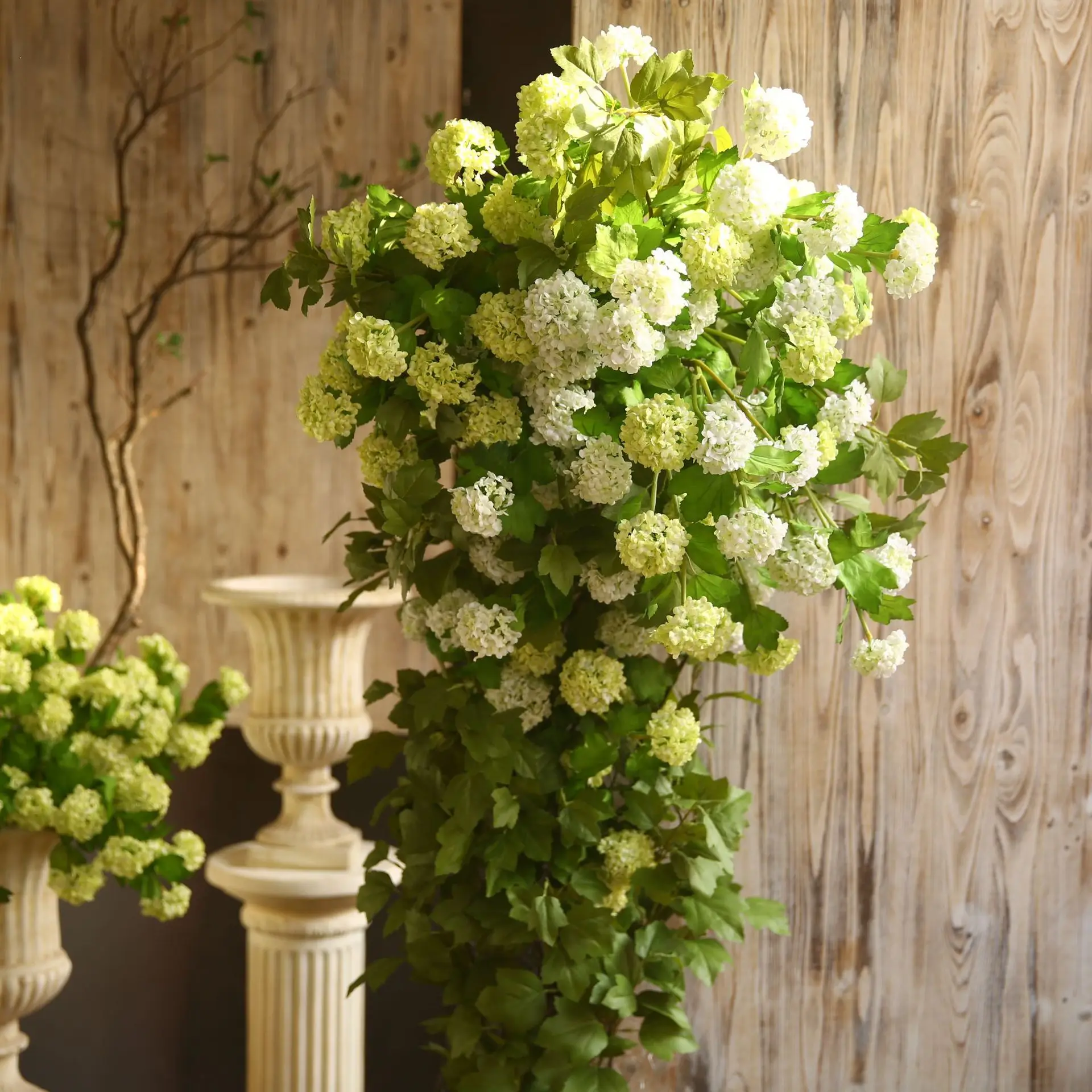 Artificial Hydrangea Flowers Real Touch Fake Flowers for Home Decor Wedding Party Centerpiece Floral Arrangement Soft Decor
Artificial Hydrangea Flowers Real Touch Fake Flowers for Home Decor Wedding Party Centerpiece Floral Arrangement Soft Decor