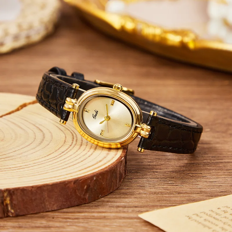 Women's watch retro high-end waterproof oval wristwatch light luxury and simple quartz watch Gifts for women
Women's watch retro high-end waterproof oval wristwatch light luxury and simple quartz watch Gifts for women