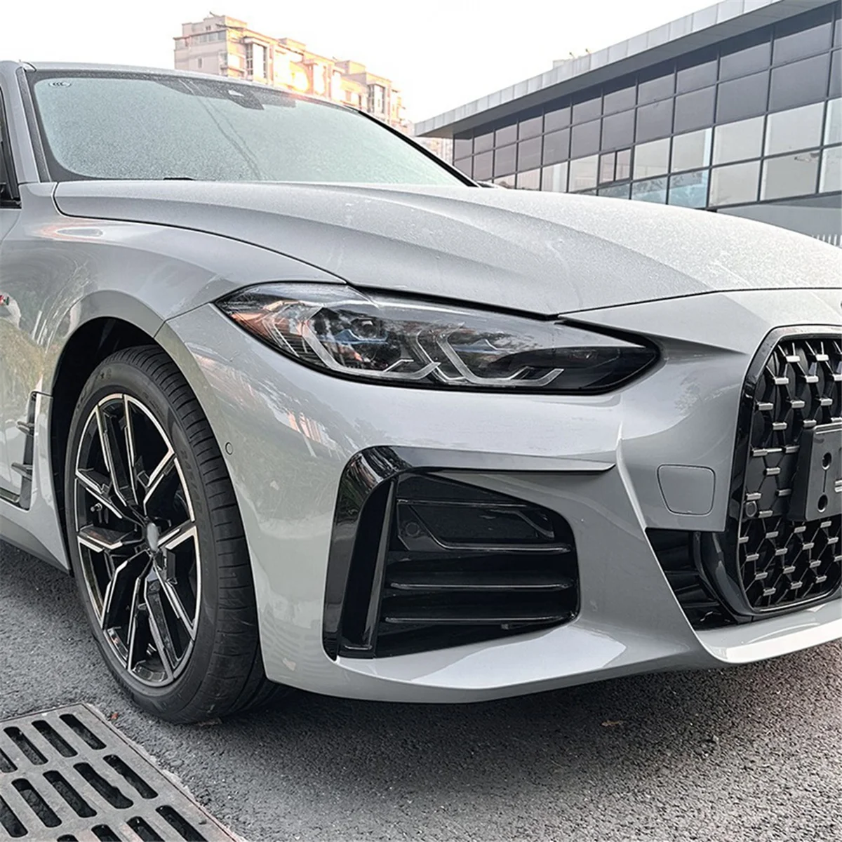 JAS-Car Front Bumper Splitter Spoiler for BMW 4 Series G26 M Sport 2020+ Fog Lights Decorative Cover Bright Black
JAS-Car Front Bumper Splitter Spoiler for BMW 4 Series G26 M Sport 2020+ Fog Lights Decorative Cover Bright Black