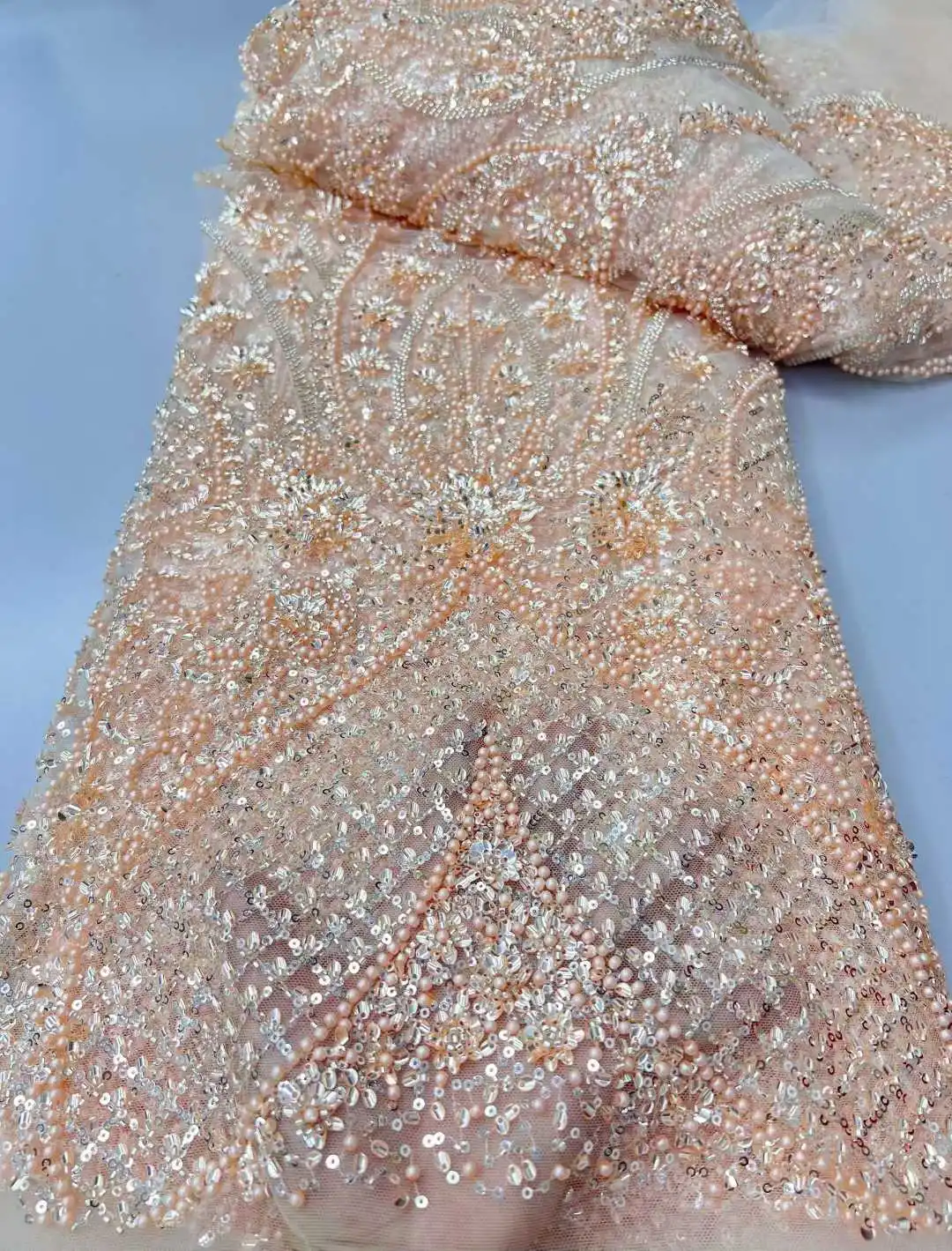 Лидер продаж, африканская кружевная ткань 2026, высокое качество, 5 ярдов, нигерийская кружевная ткань с вышивкой бисером, женская ткань для шитья платья
Лидер продаж, африканская кружевная ткань 2026, высокое качество, 5 ярдов, нигерийская кружевная ткань с вышивкой бисером, женская ткань для шитья платья