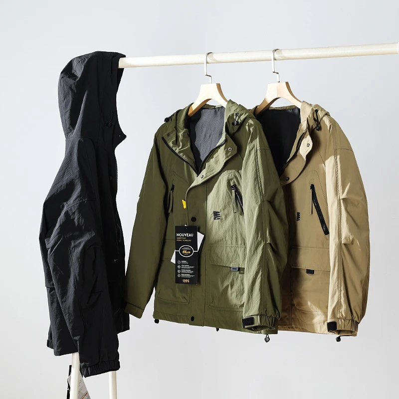 Мужская модная куртка с капюшоном для работы на открытом воздухе, с множеством карманов, осенняя новинка, молодежный приталенный крой, длинный рукав
Мужская модная куртка с капюшоном для работы на открытом воздухе, с множеством карманов, осенняя новинка, молодежный приталенный крой, длинный рукав