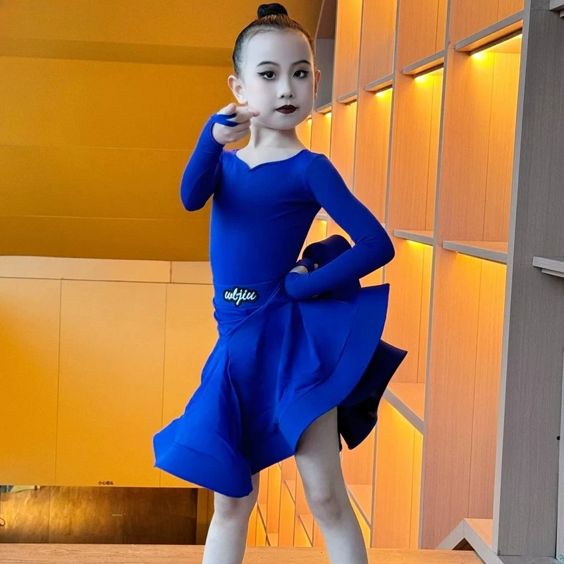 Latin dance competition costumesChildrens performance costumesGirls highend regulationcostumesProfessionaldancetraining costumes
Latin dance competition costumesChildrens performance costumesGirls highend regulationcostumesProfessionaldancetraining costumes