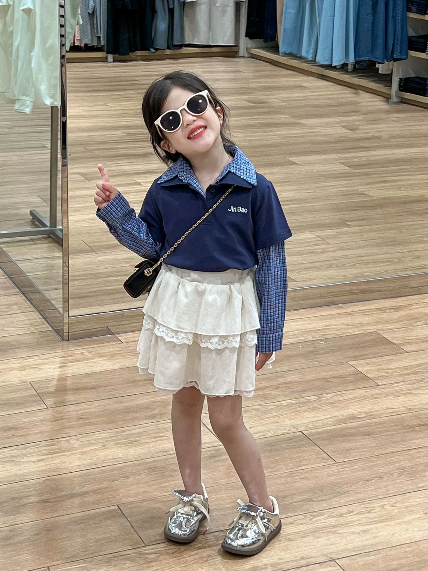 2025 Autumn Korean Girls Turn-down Collar Shirts for Children Girls Casual Short Sleeved Printed Hoodies Children Versatile Tops
2025 Autumn Korean Girls Turn-down Collar Shirts for Children Girls Casual Short Sleeved Printed Hoodies Children Versatile Tops