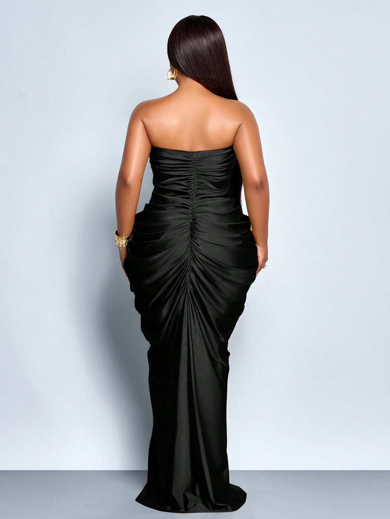 Plus Size Women's Strapless Ruched Maxi Dress For Evening Party Wedding Guest
Plus Size Women's Strapless Ruched Maxi Dress For Evening Party Wedding Guest