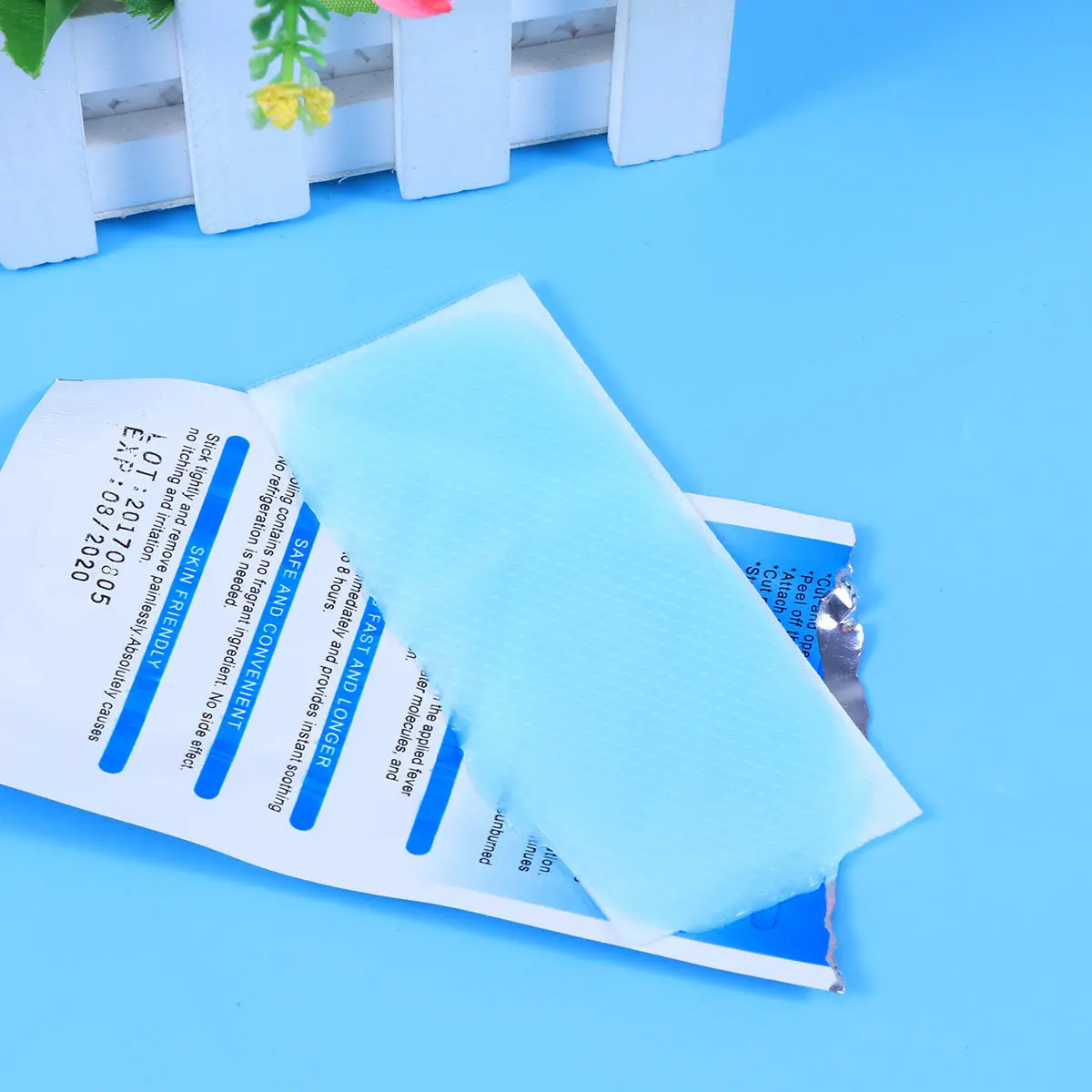 14Pcs Cooling Set Cooling Forehead Strips Tightly Adhere No Fall Off Headache Toothache Drowsiness
14Pcs Cooling Set Cooling Forehead Strips Tightly Adhere No Fall Off Headache Toothache Drowsiness