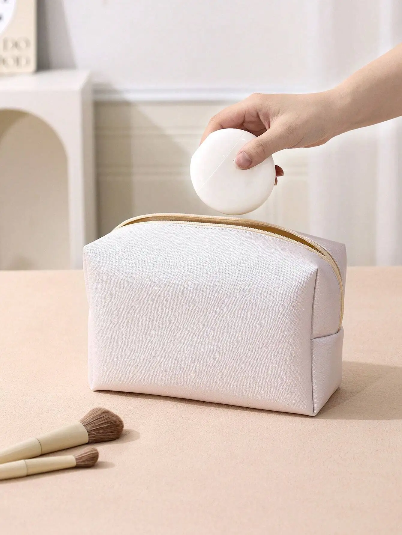 1pc Makeup Bag Simple Travel Cosmetic Bag Wash Bag, Makeup Storage Bag, Portable Outdoor Travel Toiletry Bag, Fashionable Handbag For Travel Daily Use, Travel Goods Storage Bag, For Makeup Tools, PU Material, Travel Accessories Men Toiletry Bag Makeup Bru
1pc Makeup Bag Simple Travel Cosmetic Bag Wash Bag, Makeup Storage Bag, Portable Outdoor Travel Toiletry Bag, Fashionable Handbag For Travel Daily Use, Travel Goods Storage Bag, For Makeup Tools, PU Material, Travel Accessories Men Toiletry Bag Makeup Bru
