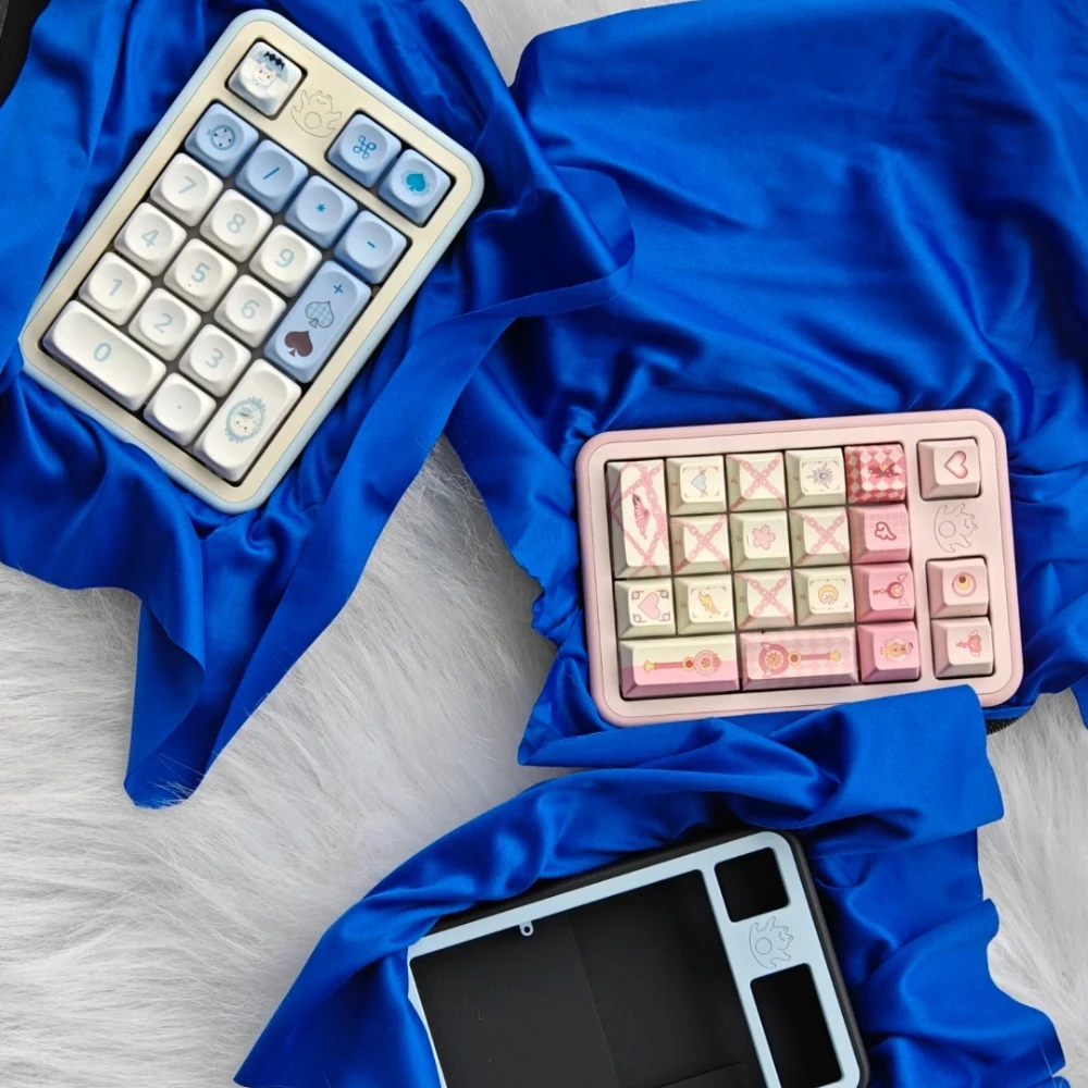 Lao Zhou Pad Custom Numeric Keyboard Kit Wireless Tri-Mode Hot-swap Gasket Aluminum Shell Designer Keypad Mechanical Keyboard
Lao Zhou Pad Custom Numeric Keyboard Kit Wireless Tri-Mode Hot-swap Gasket Aluminum Shell Designer Keypad Mechanical Keyboard