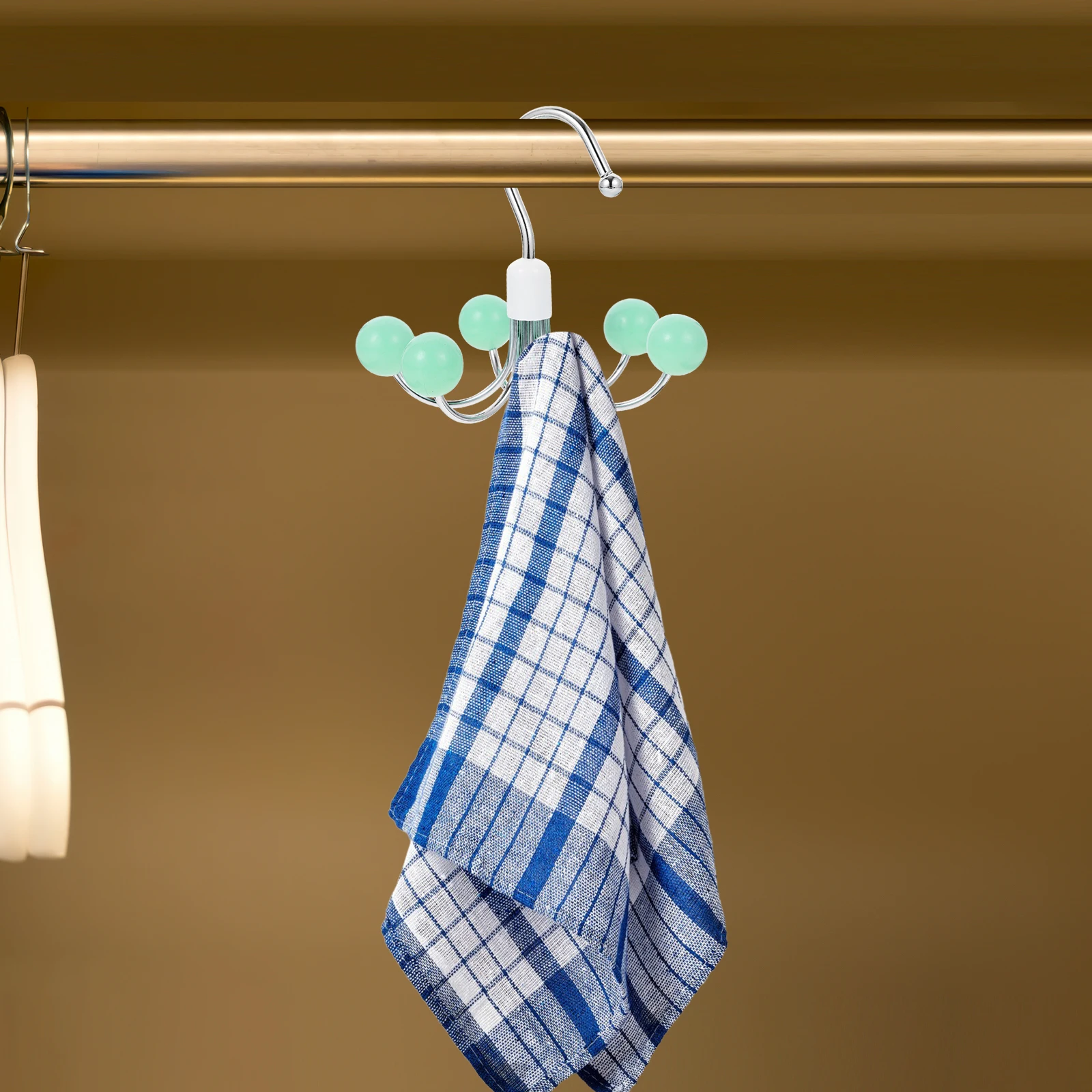 Rotating Hooks Wood Color Swivel Hanger for Closet Necklace Rack Storage Clothes Hat Scarf Hook Handbag Ties Rotating Design
Rotating Hooks Wood Color Swivel Hanger for Closet Necklace Rack Storage Clothes Hat Scarf Hook Handbag Ties Rotating Design
