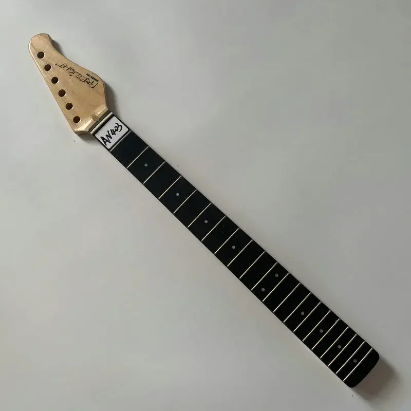 AN403 Original Fretlight 400 Series ST STYLE Electric Guitar Neck 21 Frets Model Maple With Rosewood
AN403 Original Fretlight 400 Series ST STYLE Electric Guitar Neck 21 Frets Model Maple With Rosewood