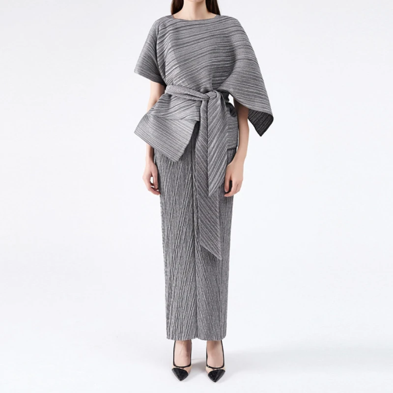 Женский плиссированный костюм GGHK Miyake, однотонный Асимметричный дизайнерский топ с галстуком + свободные вечерние платья в стиле ретро, женский новый костюм
Женский плиссированный костюм GGHK Miyake, однотонный Асимметричный дизайнерский топ с галстуком + свободные вечерние платья в стиле ретро, женский новый костюм