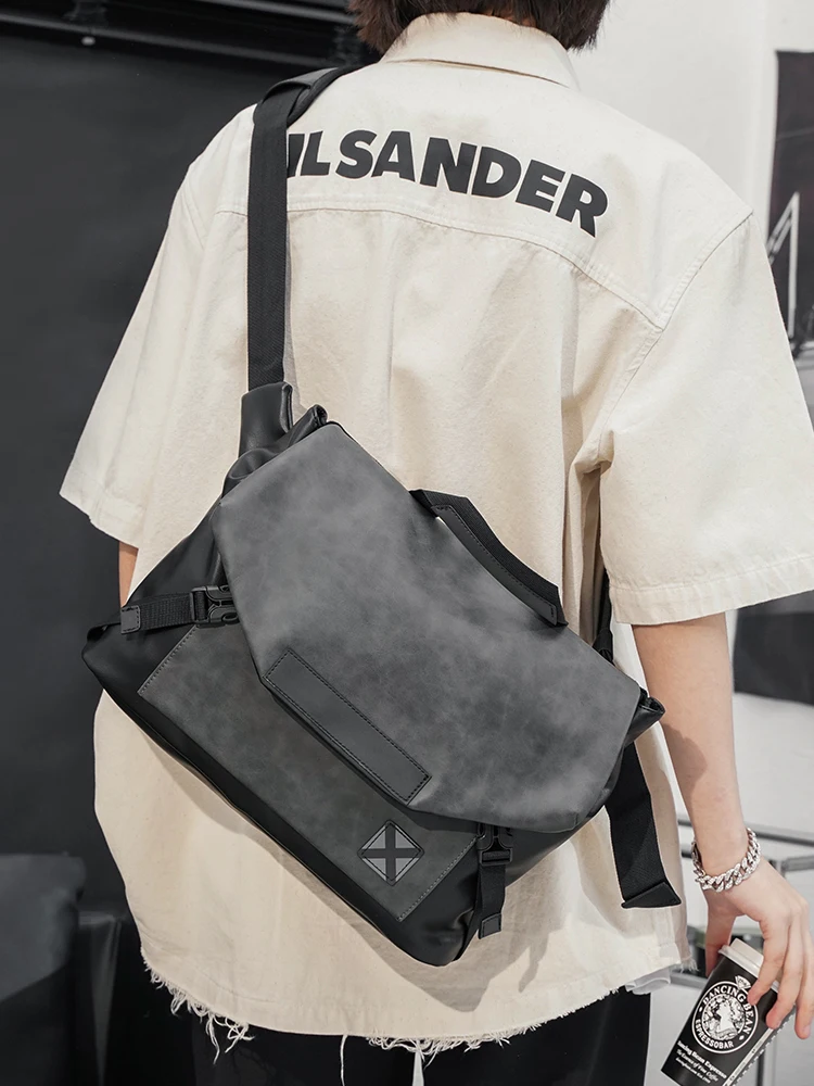 2026 New Retro Motorcycle Differential Bag Casual Fashion Single Shoulder Bag Diagonal Bag Riding Bag for Men Street Trend PU...
2026 New Retro Motorcycle Differential Bag Casual Fashion Single Shoulder Bag Diagonal Bag Riding Bag for Men Street Trend PU...