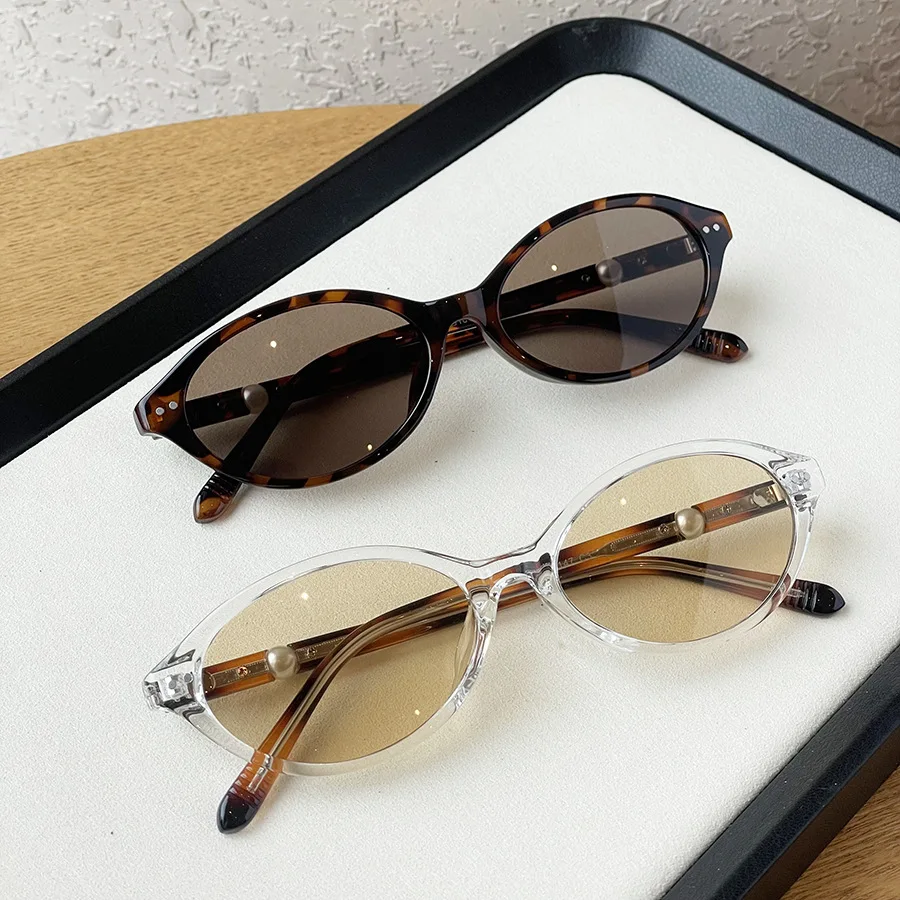Oval Leopard Print Nerd Sunglasses Women TR Pearl Insert Retro UV Protection Sun Glasses
Oval Leopard Print Nerd Sunglasses Women TR Pearl Insert Retro UV Protection Sun Glasses