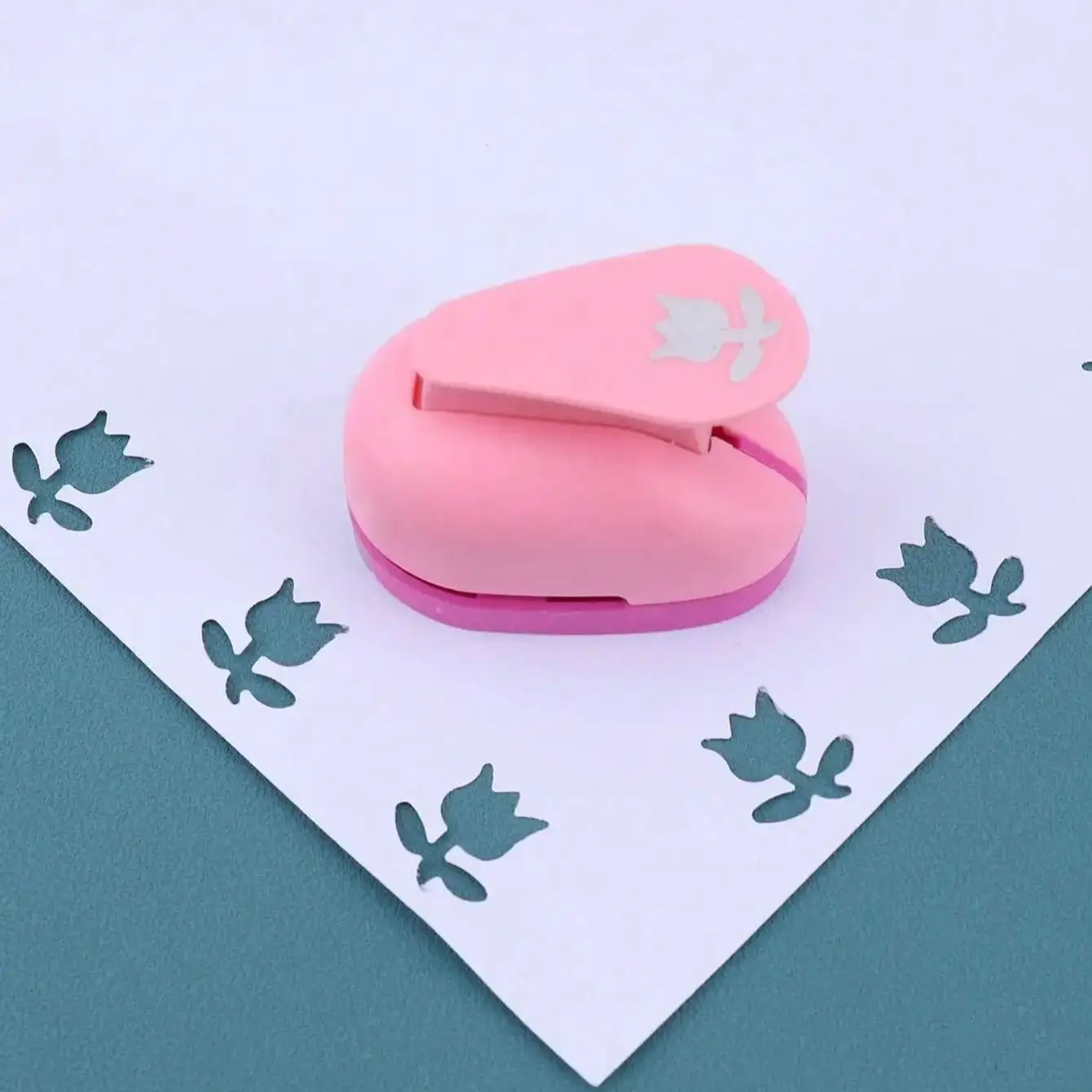 Flower Shape Paper Punch,Large Manual Hole Puncher for Scrapbooking,Card Making,DIY Crafts, Kids Art Supplies,Gift Decoration
Flower Shape Paper Punch,Large Manual Hole Puncher for Scrapbooking,Card Making,DIY Crafts, Kids Art Supplies,Gift Decoration
