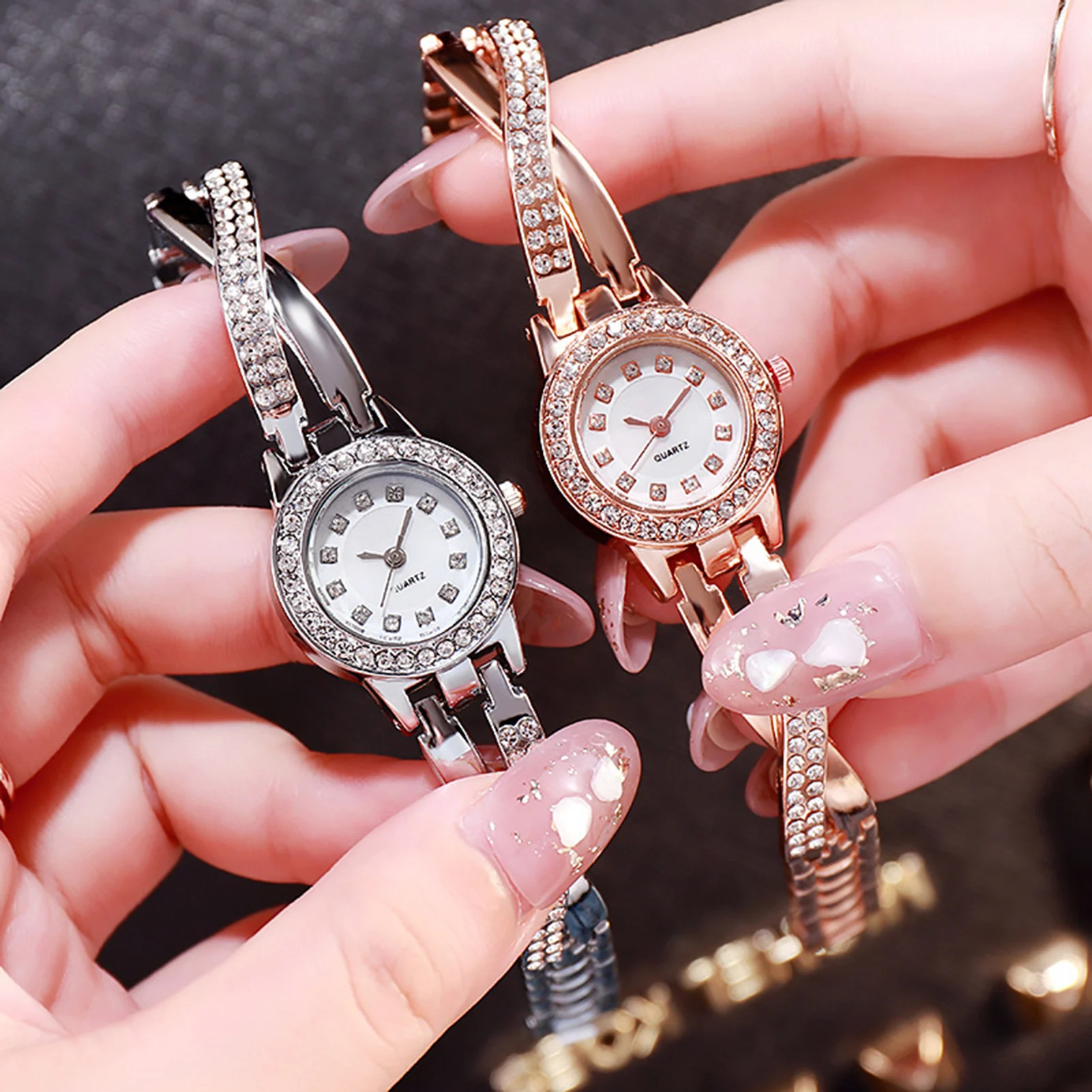 Womens Crystal Diamond Watches High-End Round Easy Read Dial Metal Bracelet Watches Wonderful Watches Gift for Women
Womens Crystal Diamond Watches High-End Round Easy Read Dial Metal Bracelet Watches Wonderful Watches Gift for Women