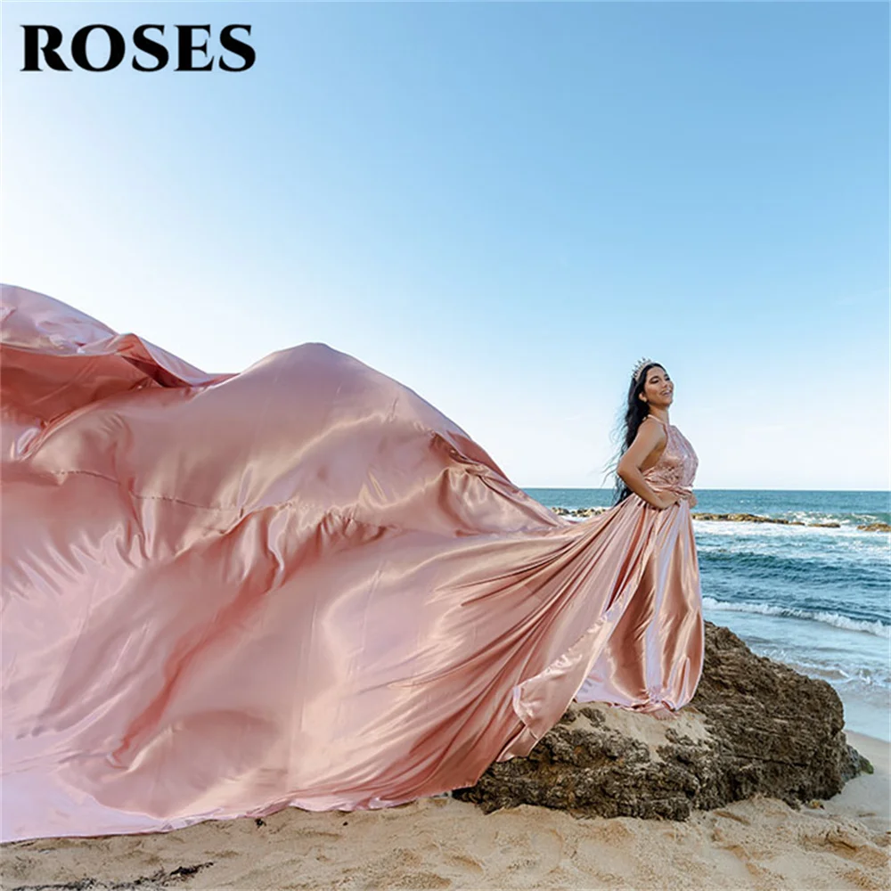 ROSES Champagne Rose Evening Dress Halter Satin Party Dress Flowing Train vestidos de fiesta Sleeveless Prom Gowns Customized
ROSES Champagne Rose Evening Dress Halter Satin Party Dress Flowing Train vestidos de fiesta Sleeveless Prom Gowns Customized