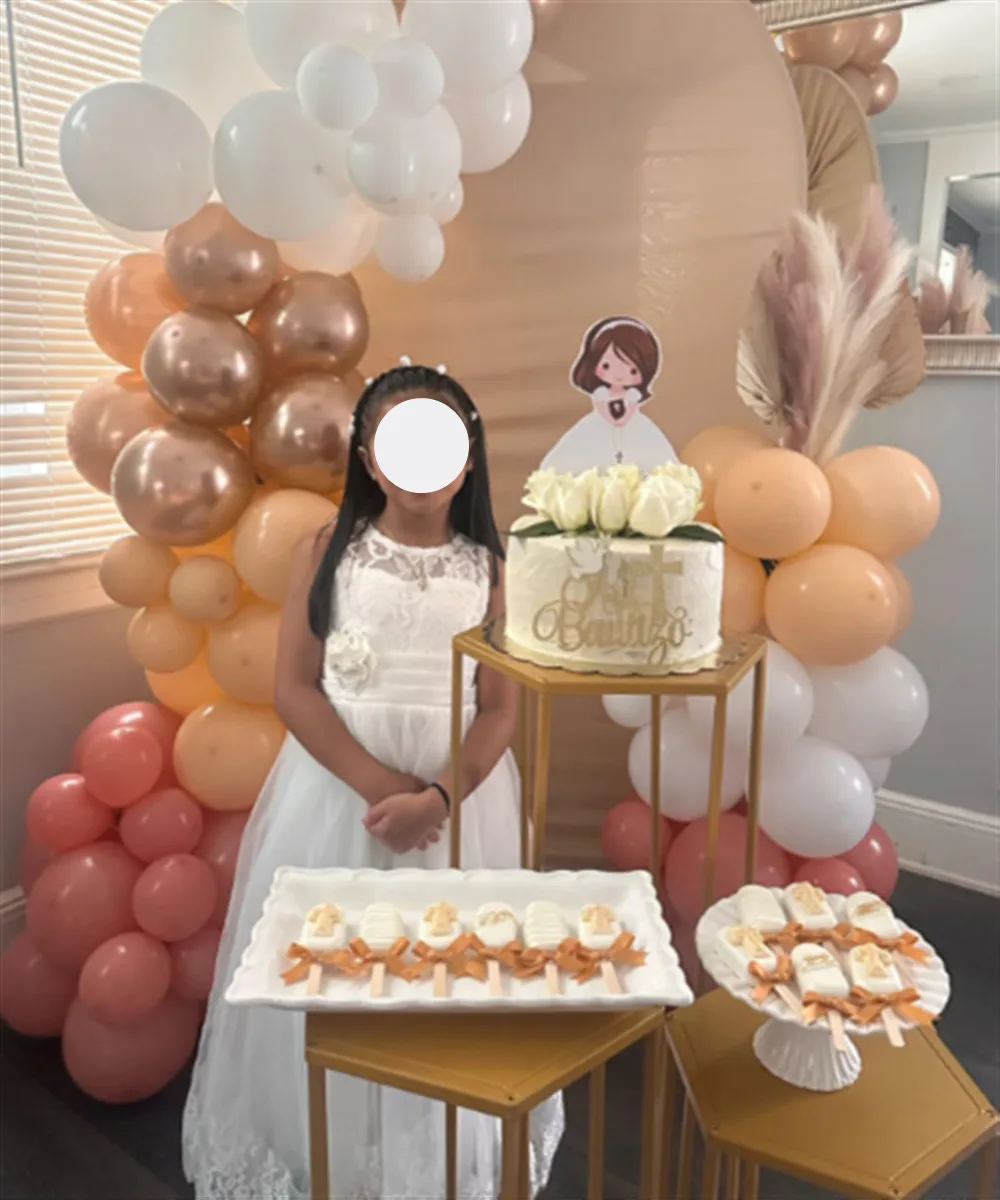 Customized Elegant Sleeveless Flower Girl Wedding Dress Appliques Lace Princess Birthday Party Pageant First Communion Ball Gown
Customized Elegant Sleeveless Flower Girl Wedding Dress Appliques Lace Princess Birthday Party Pageant First Communion Ball Gown