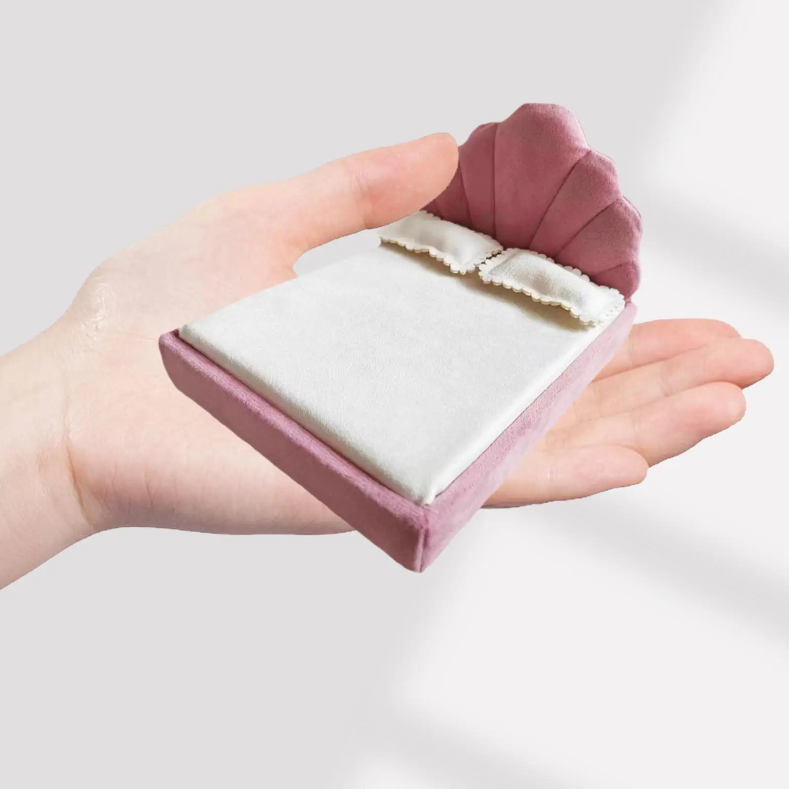 1:12 масштаб деревянная кровать для кукольного домика, декоративная мини-кровать двойного размера для мебели, модель «сделай сам», подарок, макет сцены жизни ручной работы
1:12 масштаб деревянная кровать для кукольного домика, декоративная мини-кровать двойного размера для мебели, модель «сделай сам», подарок, макет сцены жизни ручной работы