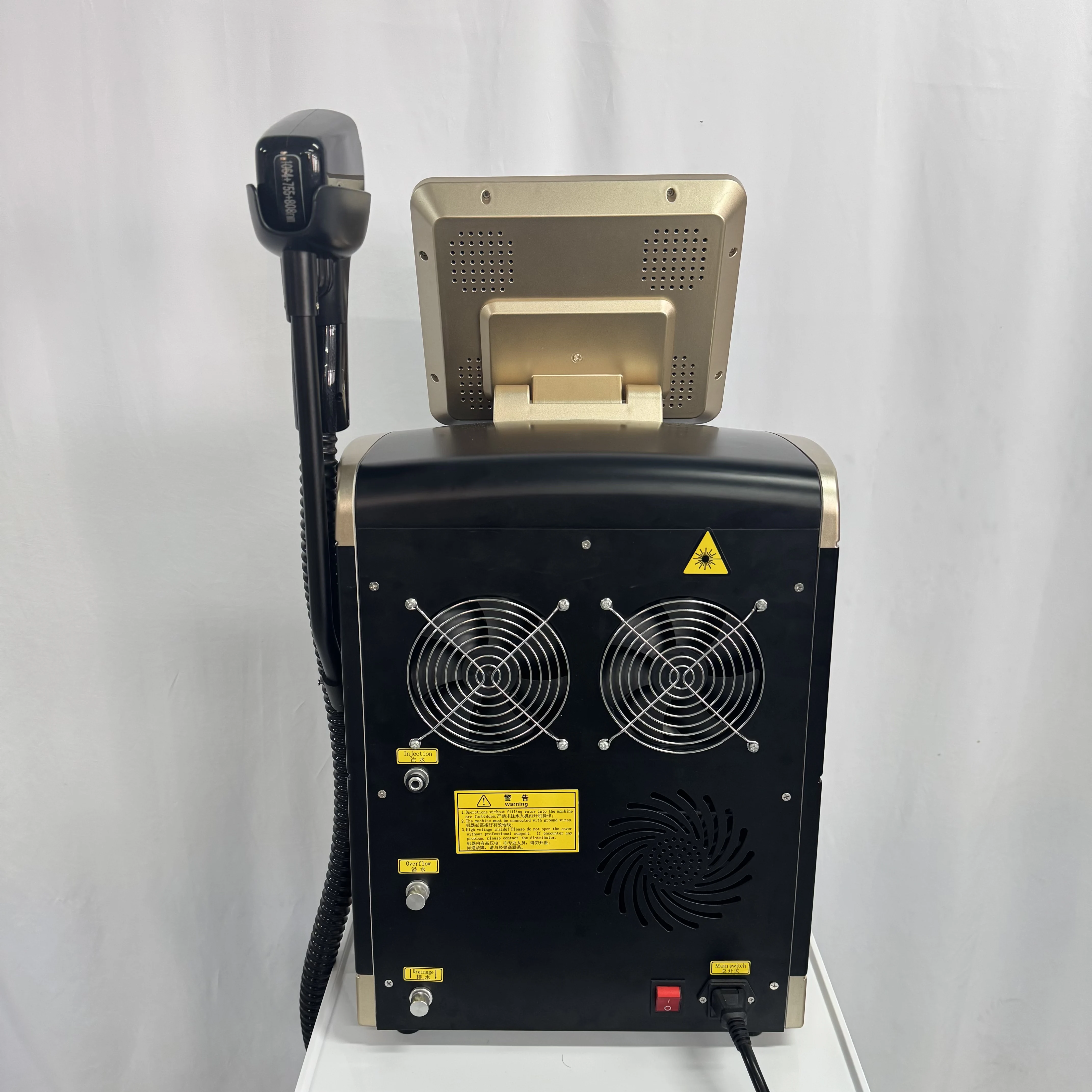 Устройство для удаления волос подходит для всех типов кожи.
Устройство для удаления волос подходит для всех типов кожи.