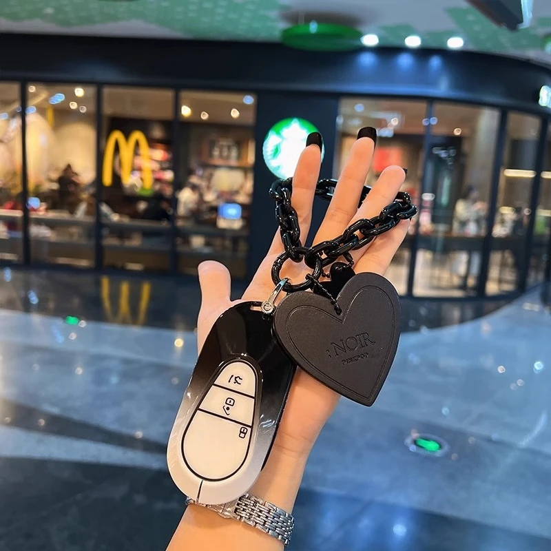 Suitable for Mercedes Benz new C-Class key protection cover c200l/c260l bag glc260l buckle S-Class s400l car eqe/eqs
Suitable for Mercedes Benz new C-Class key protection cover c200l/c260l bag glc260l buckle S-Class s400l car eqe/eqs
