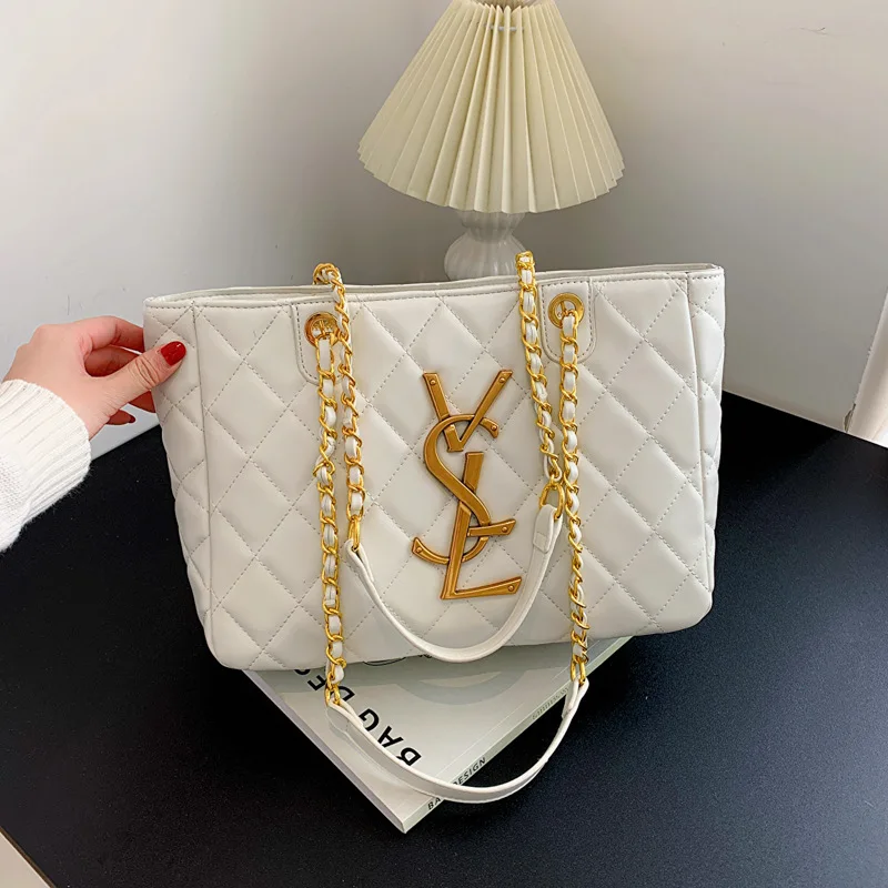 Designer Inspired 2025 Quilted Tote Bag, Women's Chain Strap Crossbody Purse, Chic Beach Shoulder Sling, Unique
Designer Inspired 2025 Quilted Tote Bag, Women's Chain Strap Crossbody Purse, Chic Beach Shoulder Sling, Unique