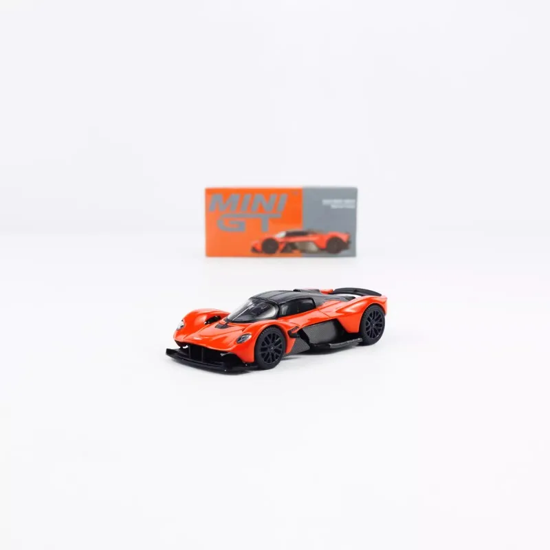1:64 Valkyrie 600# die-cast alloy car model, teenagers' toy, adult collection, children's birthday gift.
1:64 Valkyrie 600# die-cast alloy car model, teenagers' toy, adult collection, children's birthday gift.