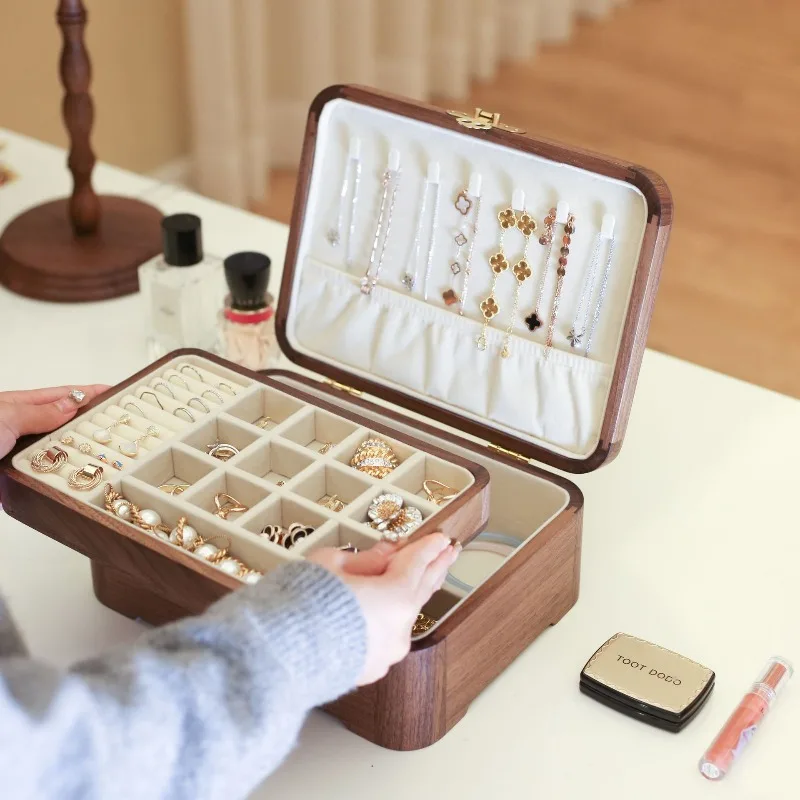 Black Walnut Jewelry Storage Box High-end Solid Wood Necklace Earrings Bracelet Jewelry Large Capacity Jewelry Storage Box
Black Walnut Jewelry Storage Box High-end Solid Wood Necklace Earrings Bracelet Jewelry Large Capacity Jewelry Storage Box