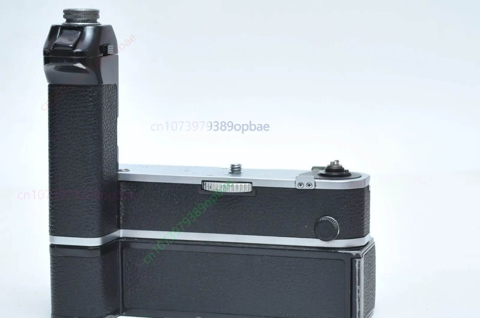 Используется только для моторного привода Nikon MD-1 MD1, только для F2.
Используется только для моторного привода Nikon MD-1 MD1, только для F2.