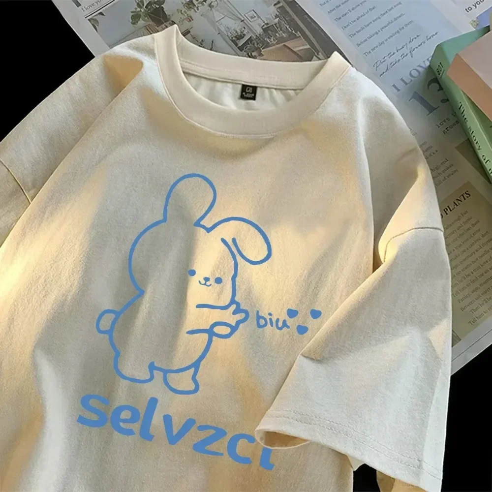 Повседневная простая футболка свободного кроя с принтом в виде сердца и кролика, базовый слой, женская одежда, летняя новая стильная корейская версия, короткая шея с круглым вырезом
Повседневная простая футболка свободного кроя с принтом в виде сердца и кролика, базовый слой, женская одежда, летняя новая стильная корейская версия, короткая шея с круглым вырезом