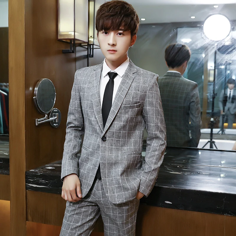 Мужской клетчатый костюм-двойка: повседневный, приталенный, весенне-осенний, модный, в корейском стиле, молодежный, в западном стиле, с воротником-стойкой
Мужской клетчатый костюм-двойка: повседневный, приталенный, весенне-осенний, модный, в корейском стиле, молодежный, в западном стиле, с воротником-стойкой