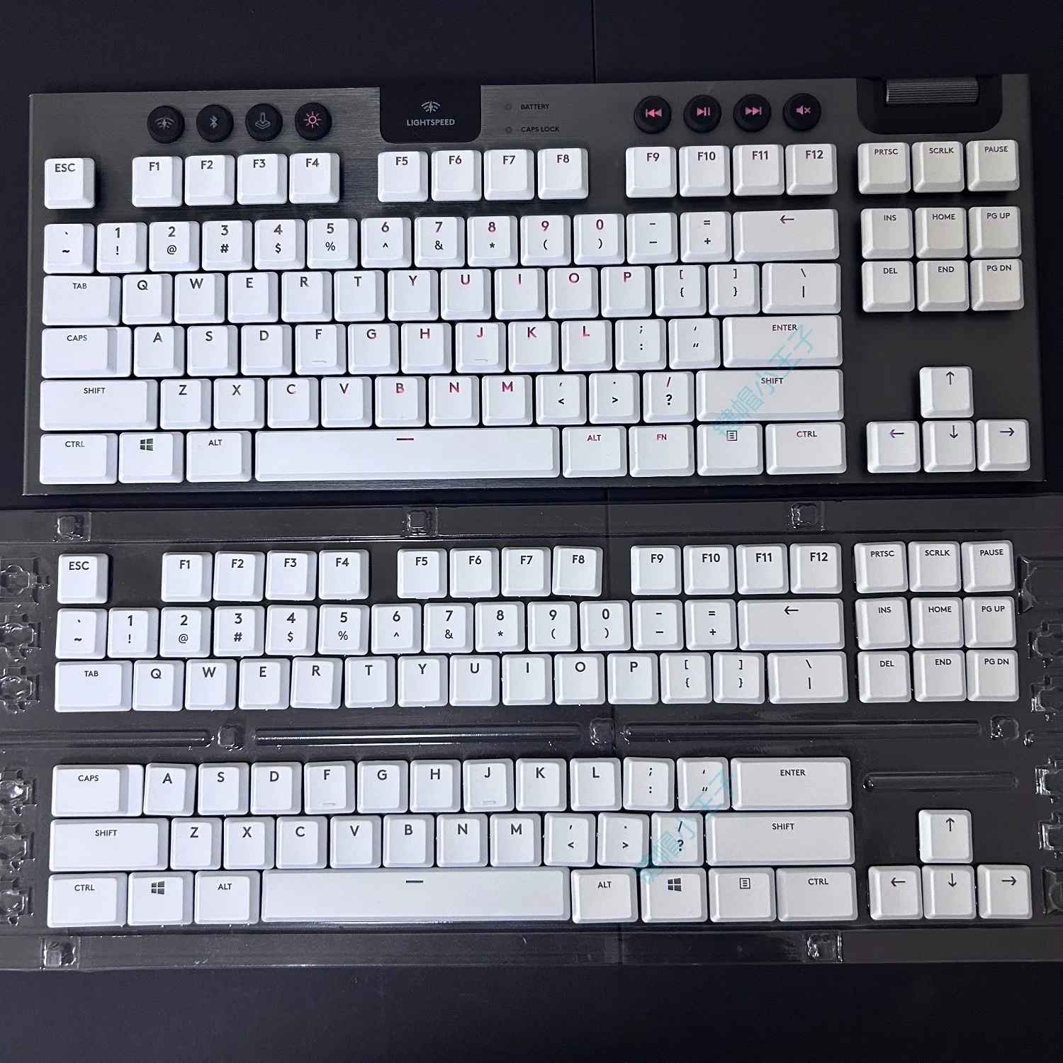 Прозрачные клавишные колпачки с низкой осью для G915 TKL, совместимые с механическими клавиатурами Logitech G915/G813/G815/G913/TKL, белые/черные.
Прозрачные клавишные колпачки с низкой осью для G915 TKL, совместимые с механическими клавиатурами Logitech G915/G813/G815/G913/TKL, белые/черные.