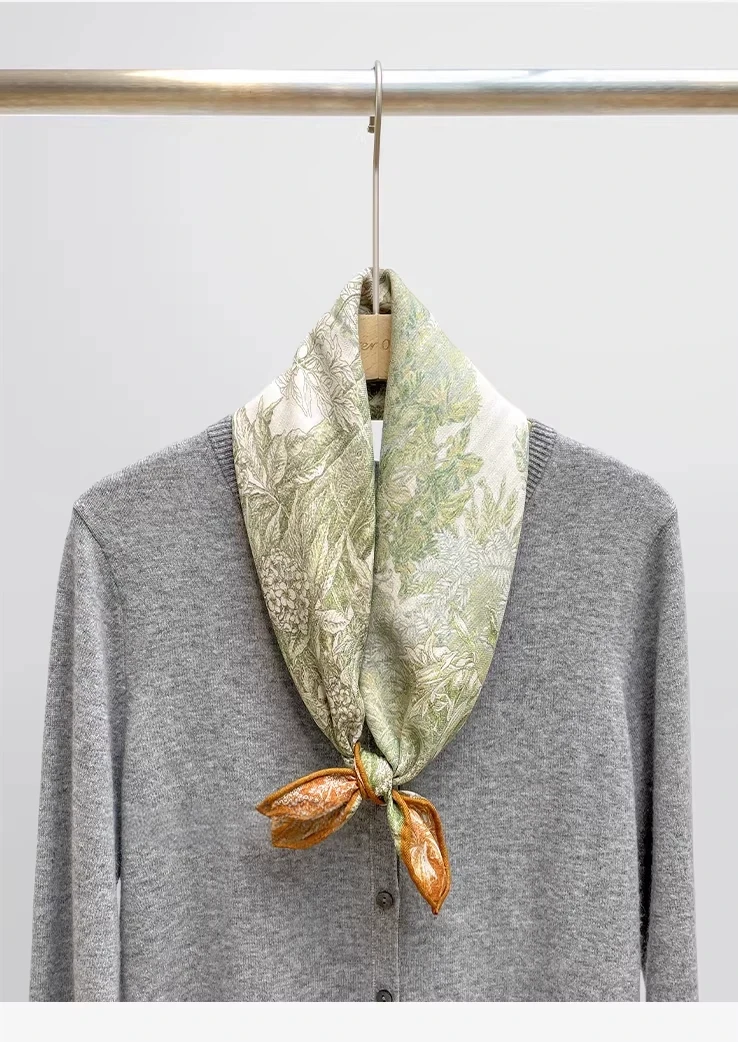 70% Wool 30% Silk Square Scarves for Women Autumn Winter Bohemian Orange Leaves Print Neck Scarves Handkerchief
70% Wool 30% Silk Square Scarves for Women Autumn Winter Bohemian Orange Leaves Print Neck Scarves Handkerchief