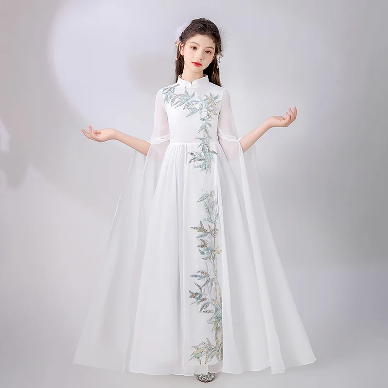 Guzheng performance costume, new style, children's choir, Chinese classical dance, hosting and performing, art exam, long skirt
Guzheng performance costume, new style, children's choir, Chinese classical dance, hosting and performing, art exam, long skirt